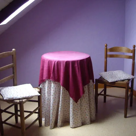 Maison Des Hirondelles Bed & Breakfast
