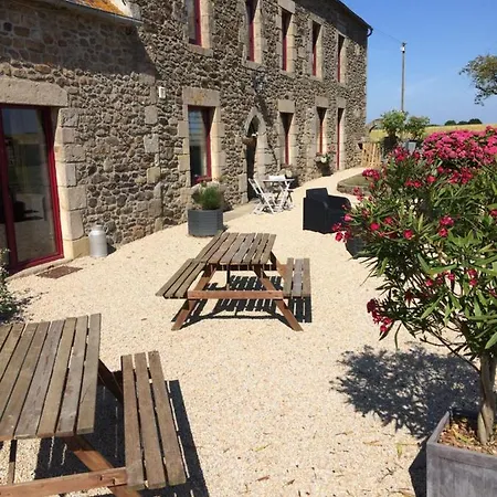 Maison Des Hirondelles Bed & Breakfast Bourseul